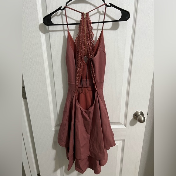Mauve open back layered dress - Picture 2 of 6